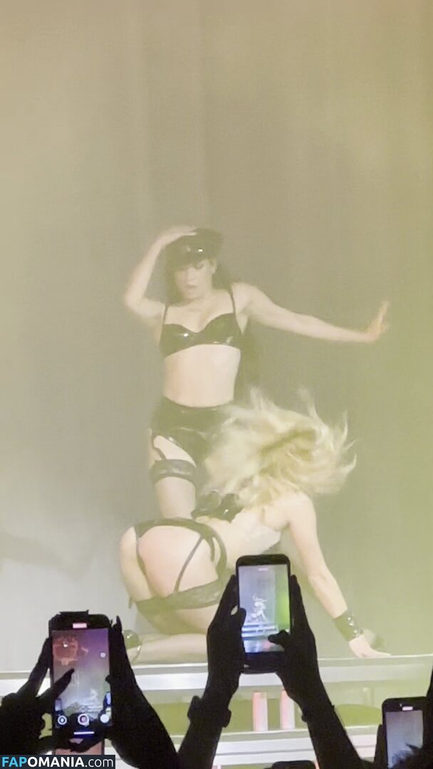 Addison Rae / addie_the_baddie / addisonraee Nu OnlyFans  Photo fuitée #50