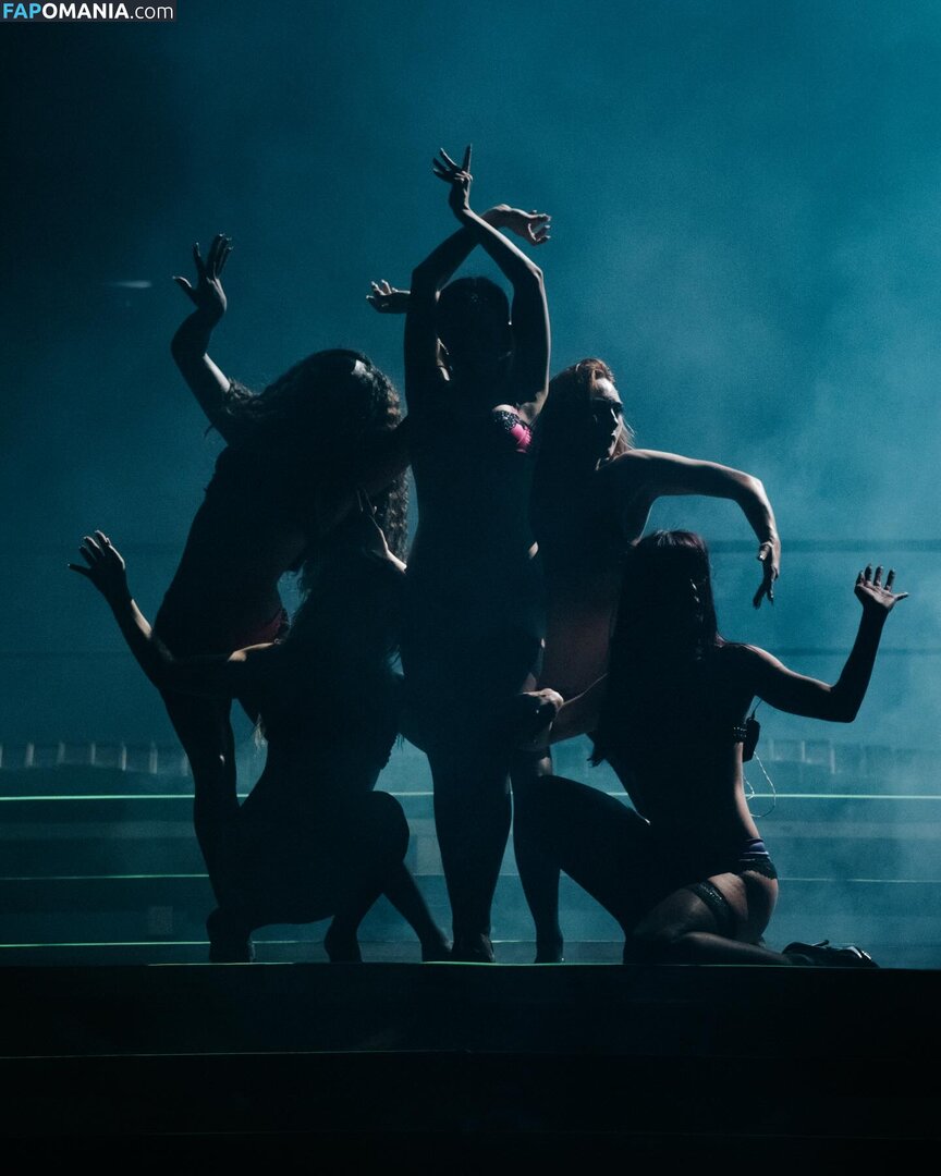 Addison Rae / addie_the_baddie / addisonraee Nu OnlyFans  Photo fuitée #76