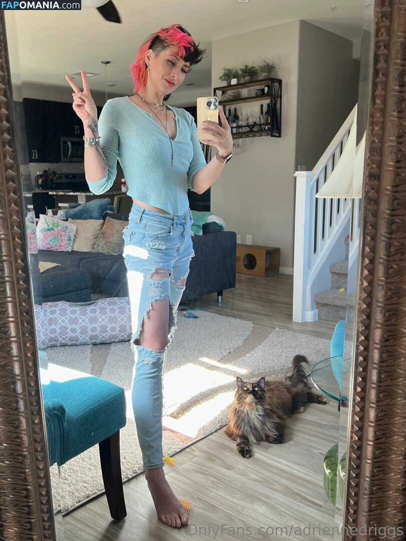 adrienne.driggs / adriennedriggs Nu OnlyFans  Photo fuitée #12