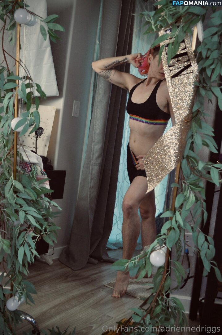 adrienne.driggs / adriennedriggs Nu OnlyFans  Photo fuitée #16
