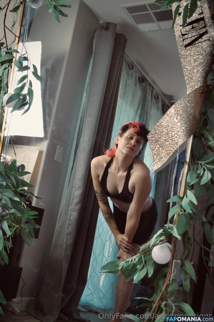 adrienne.driggs / adriennedriggs Nu OnlyFans  Photo fuitée #17