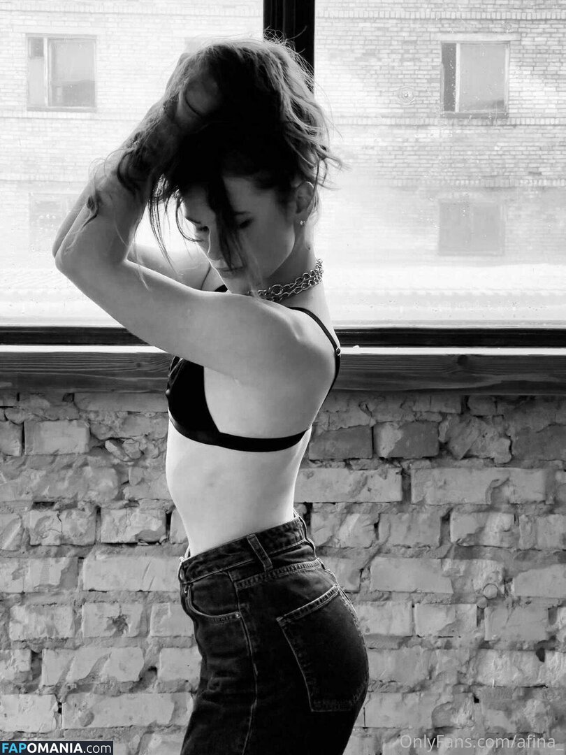 afina_ Nu OnlyFans  Photo fuitée #11