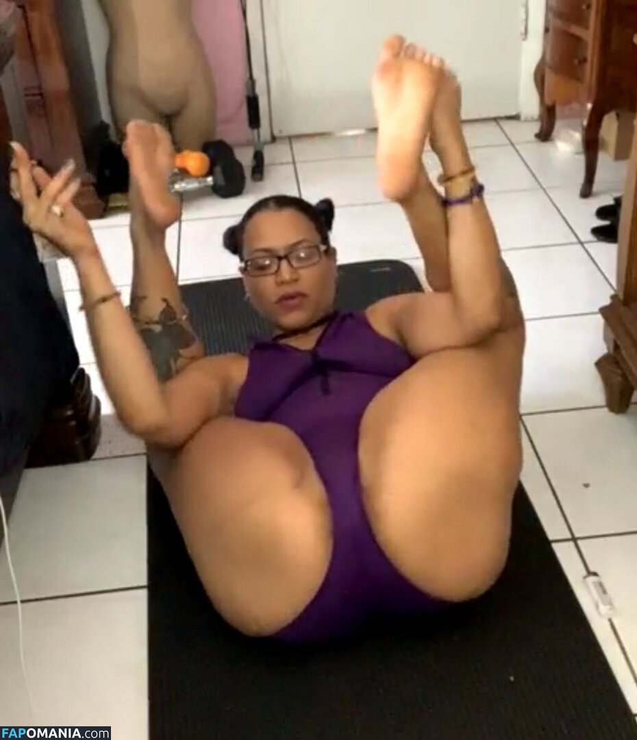 2xthesunshineinc / Afiya Sunshine / AfiyaSunshine / https: / queenafiyasunshine Nu OnlyFans  Photo fuitée #5