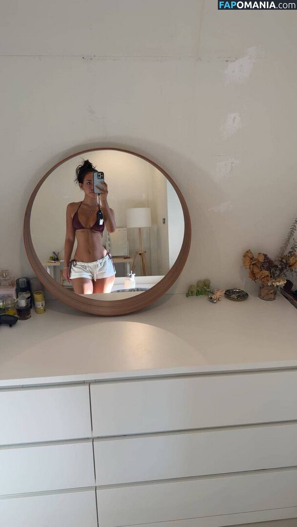 aimeehofficial / aimeejaihall Nu OnlyFans  Photo fuitée #13