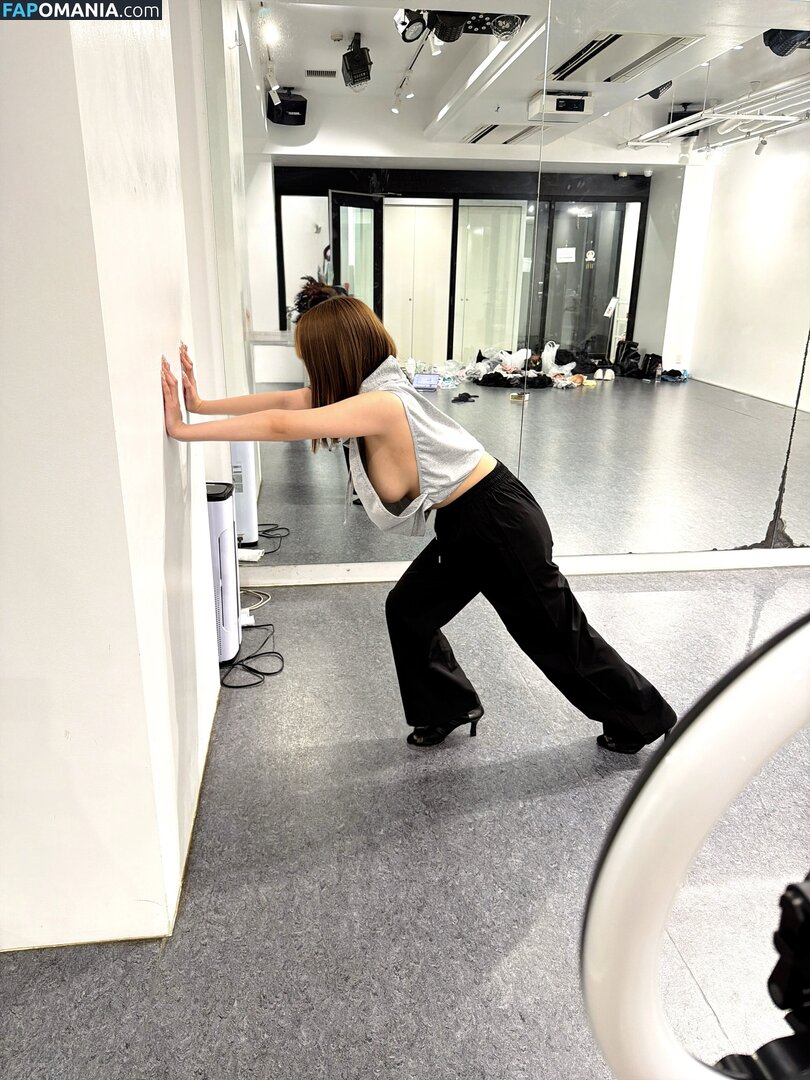 airi_han / airi_yanooo / xusa4x Nu OnlyFans  Photo fuitée #20