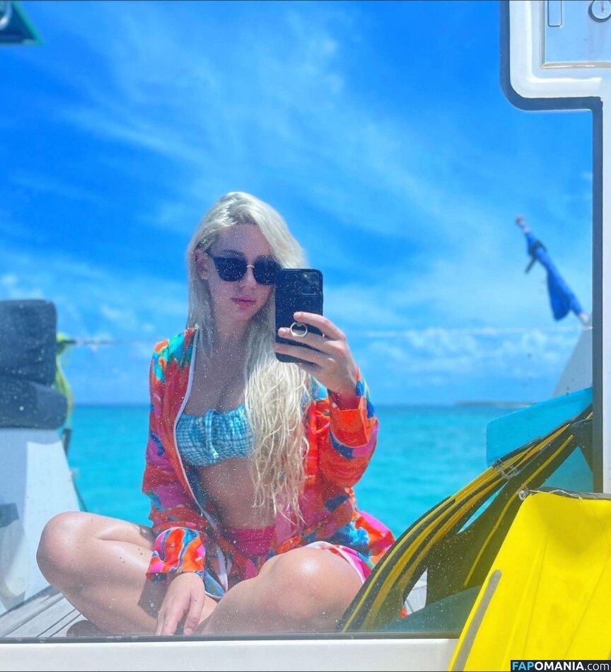 Alanah Pearce / charalanahzard Nu OnlyFans  Photo fuitée #268