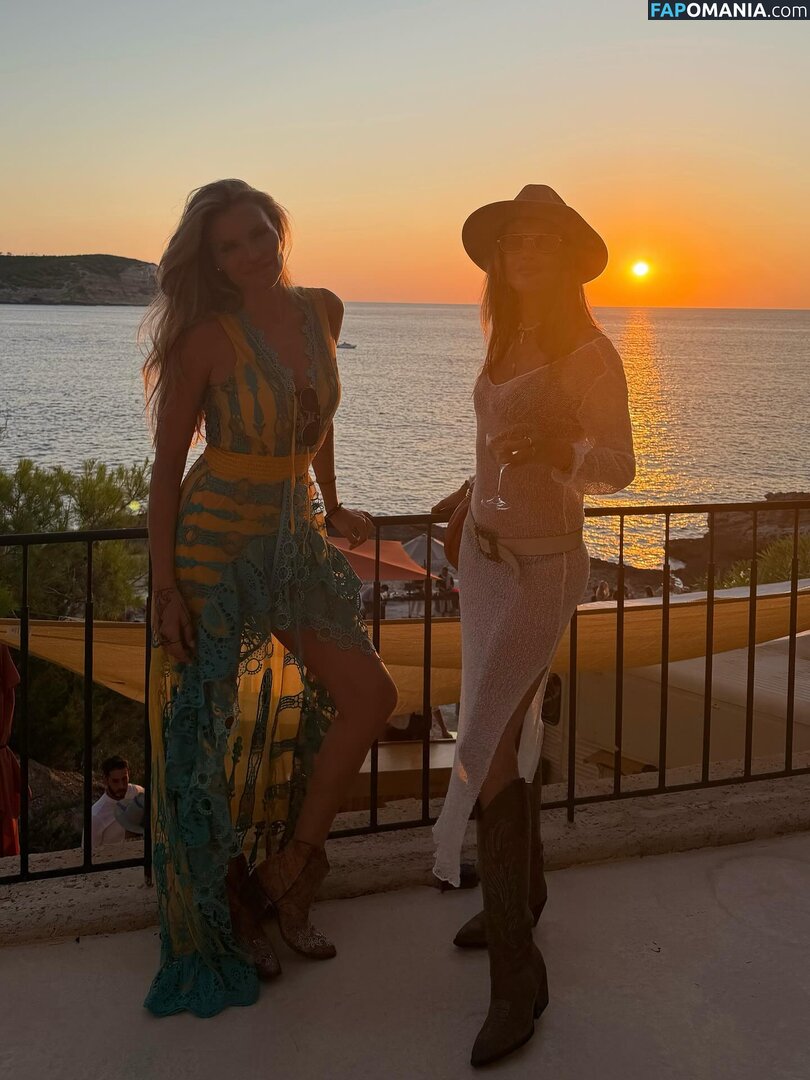 Alessandra / Alessandra Ambrosio / aleambrosio / alelovesanja / alessandraambrosio / https: Nu OnlyFans  Photo fuitée #1526