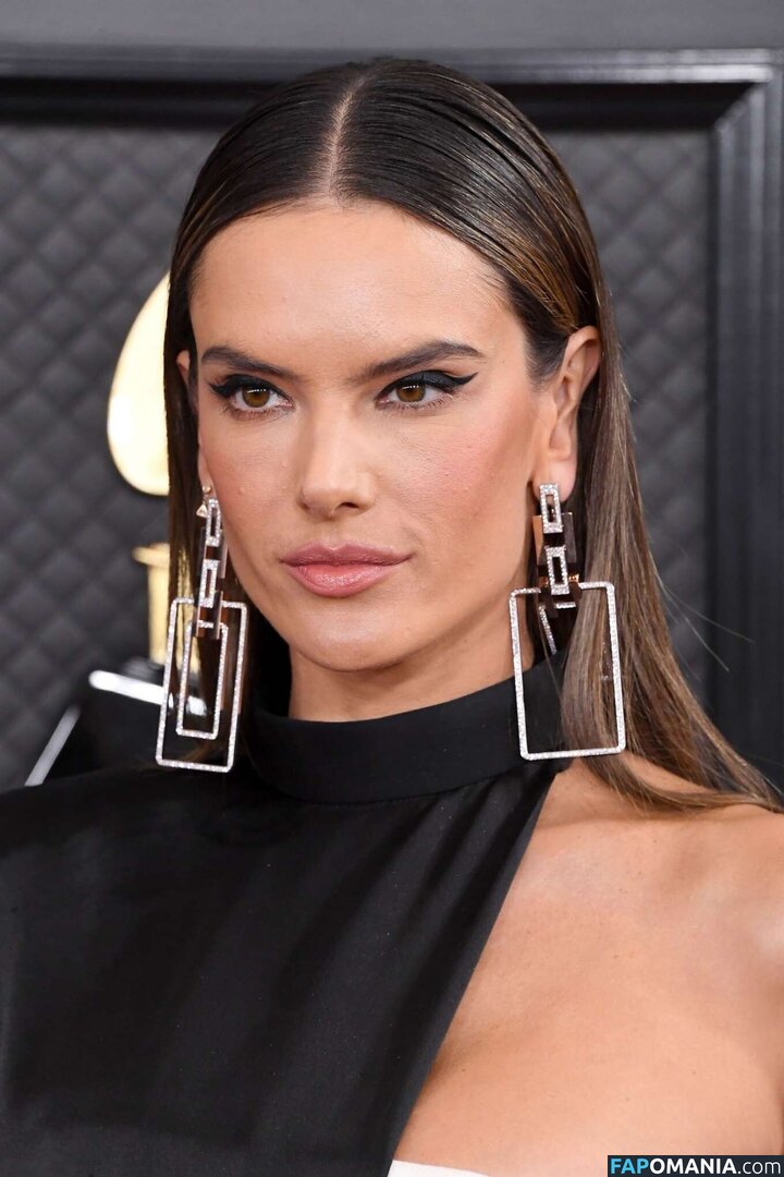 Alessandra / Alessandra Ambrosio / aleambrosio / alelovesanja / alessandraambrosio / https: Nu OnlyFans  Photo fuitée #1592