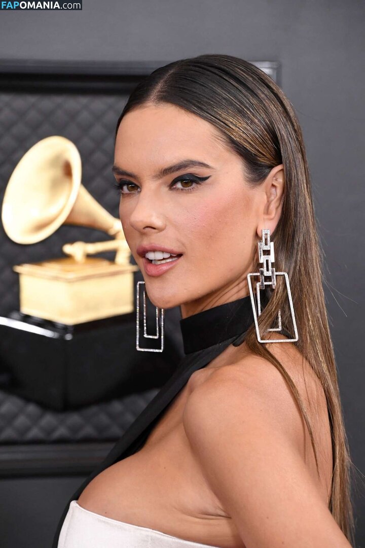 Alessandra / Alessandra Ambrosio / aleambrosio / alelovesanja / alessandraambrosio / https: Nu OnlyFans  Photo fuitée #1599