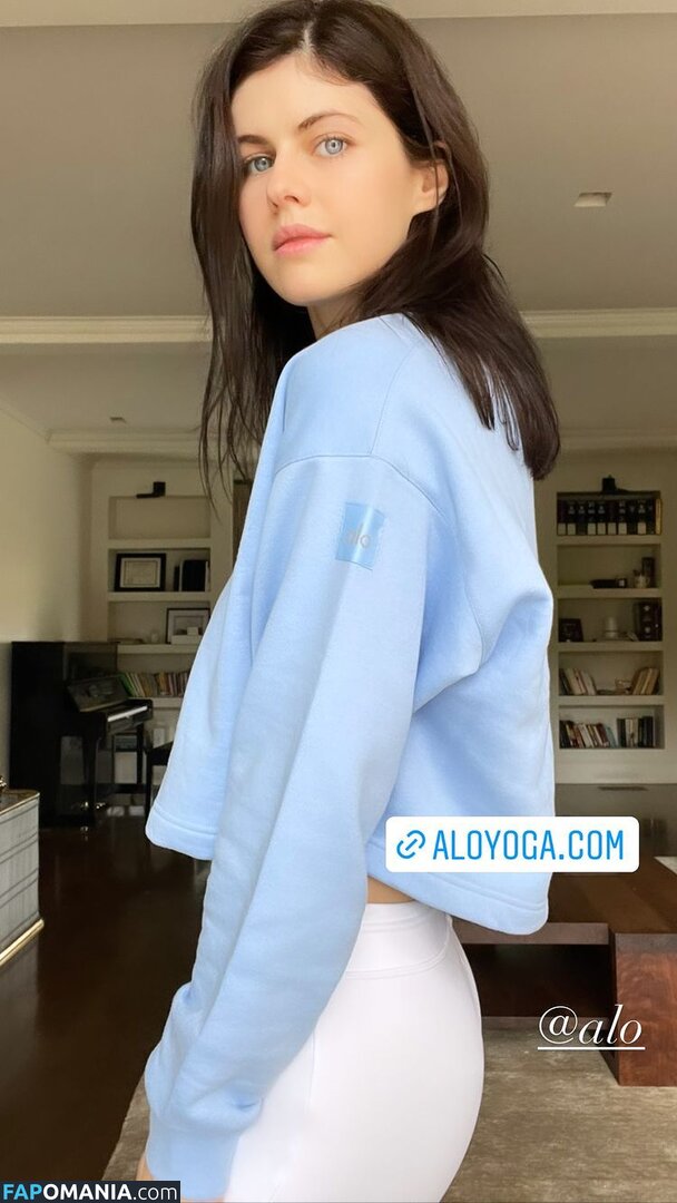 Alexandra Daddario / alexandradaddario Nu OnlyFans  Photo fuitée #2066