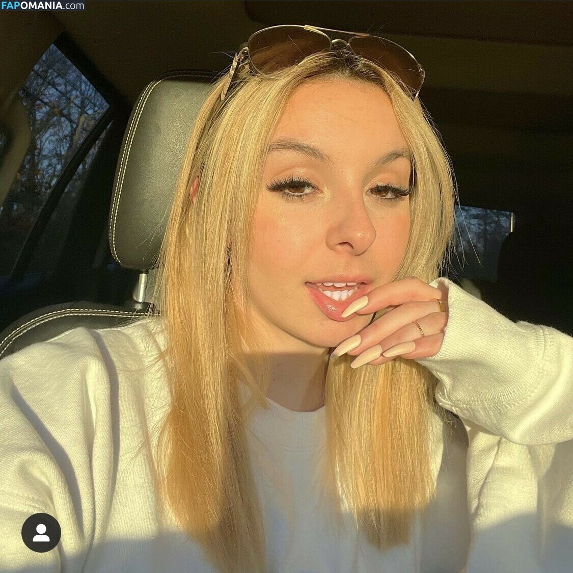 Alexis Simmons / starbabe00 Nu OnlyFans  Photo fuitée #1