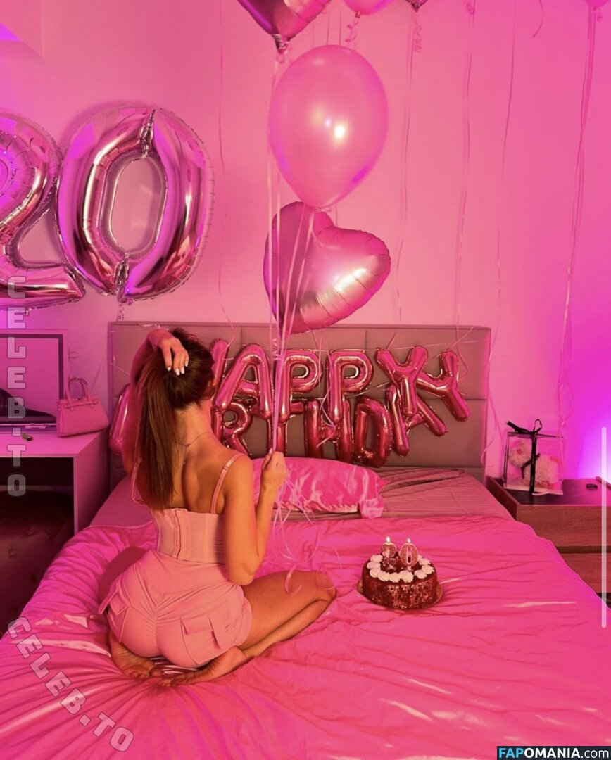 Aleynabaddie / aleynabaddiee / aleynasbaddie Nu OnlyFans  Photo fuitée #34