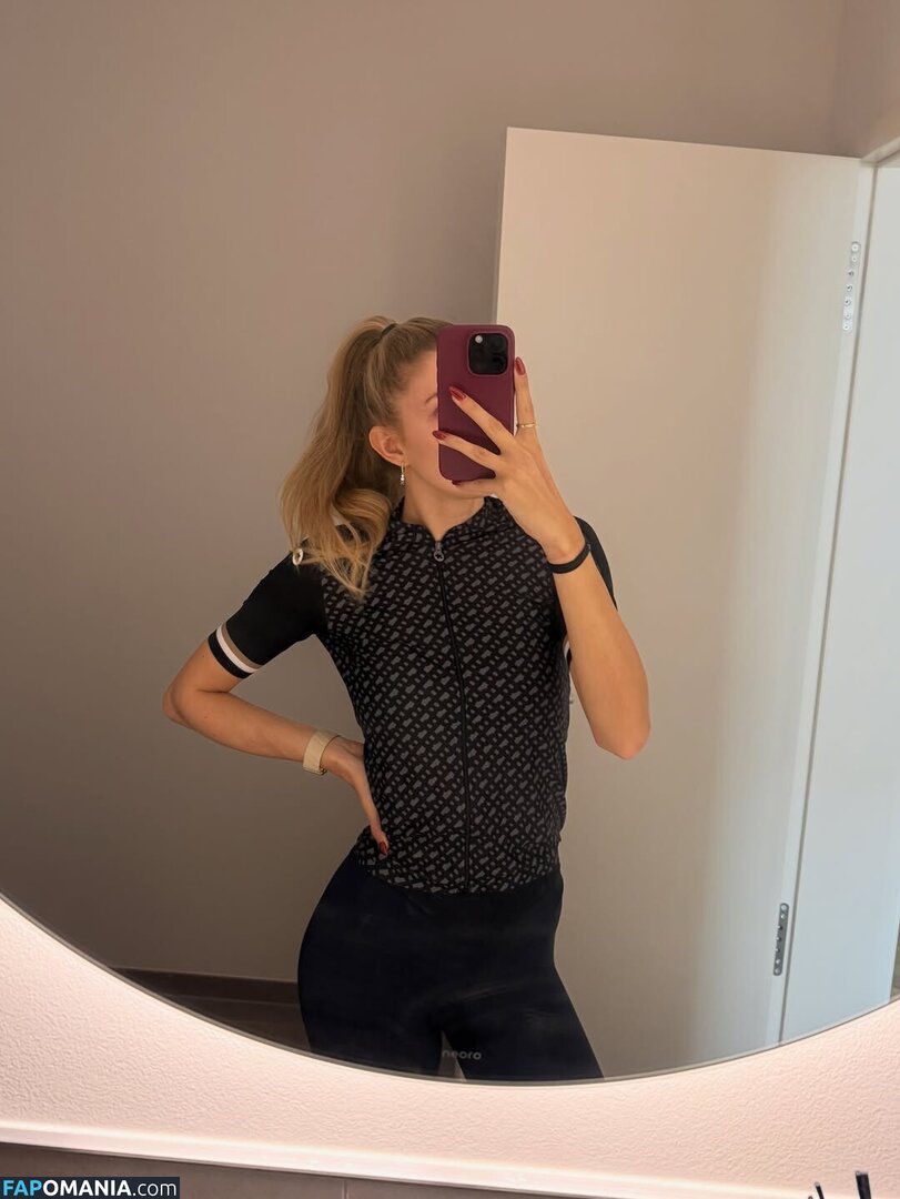 Alica Schmidt / alicasmd / nathalieschmidt Nu OnlyFans  Photo fuitée #1040