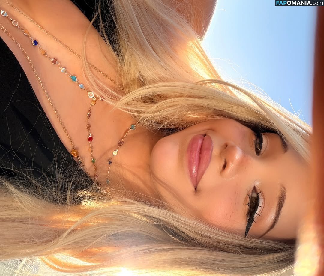 Alice Delish / alice_delish / alicedelish Nu OnlyFans  Photo fuitée #3027