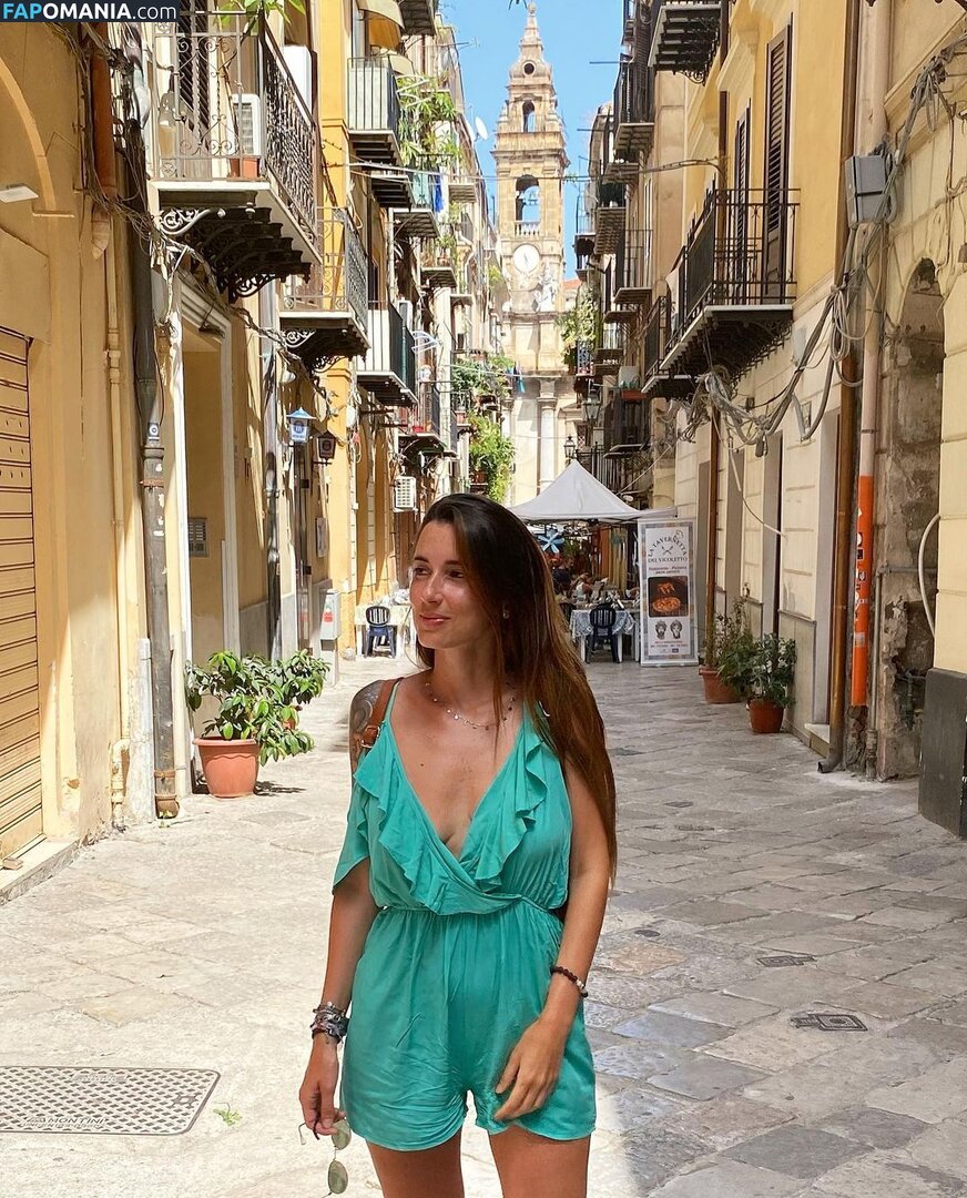 Alice Ippoliti / ali_ippo Nu OnlyFans  Photo fuitée #7