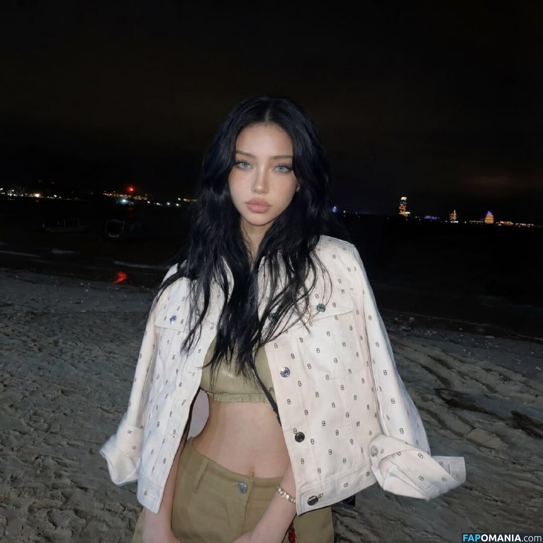Alice Jiovany / Alice.jiovany / alicejiovany Nu OnlyFans  Photo fuitée #4