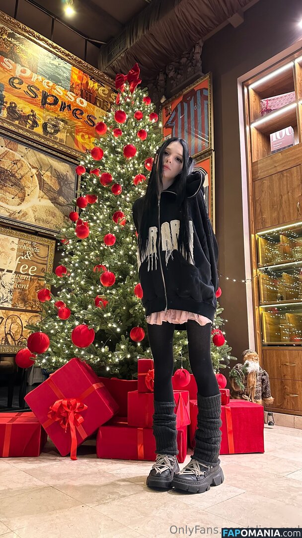 alice_mul / l_amulette Nu OnlyFans  Photo fuitée #11