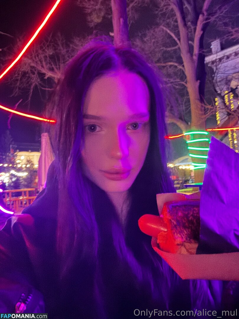 alice_mul / l_amulette Nu OnlyFans  Photo fuitée #26
