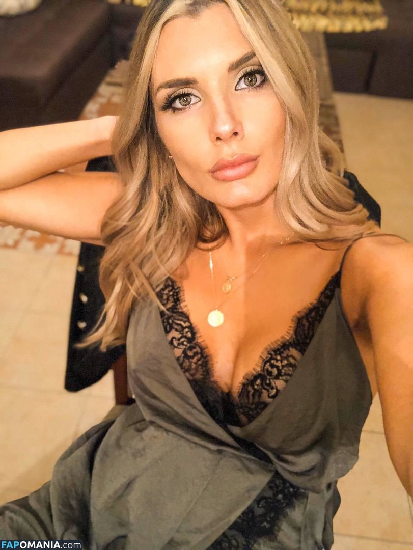 Alicia Hill / lifestyle_wifestyle / spicyalicia Nu OnlyFans  Photo fuitée #4