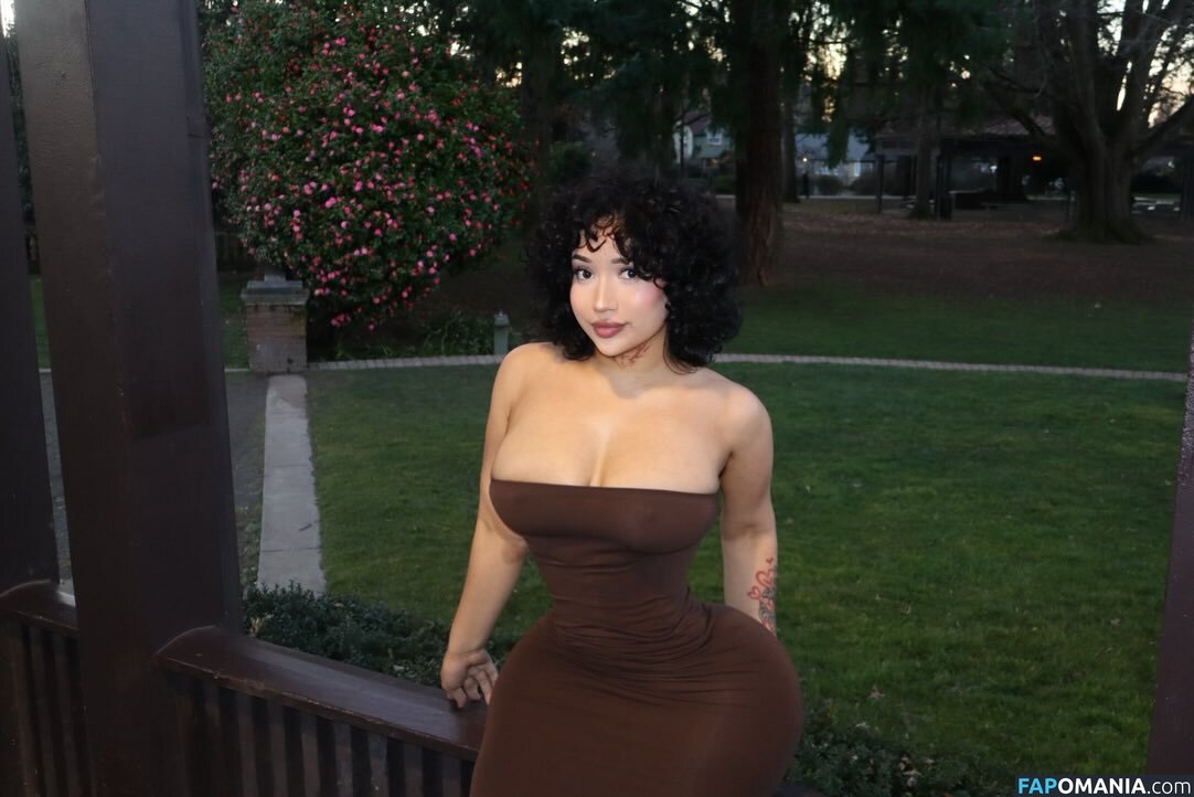 aliiyarose / aliyah1819 / rosebaby1819 Nu OnlyFans  Photo fuitée #1