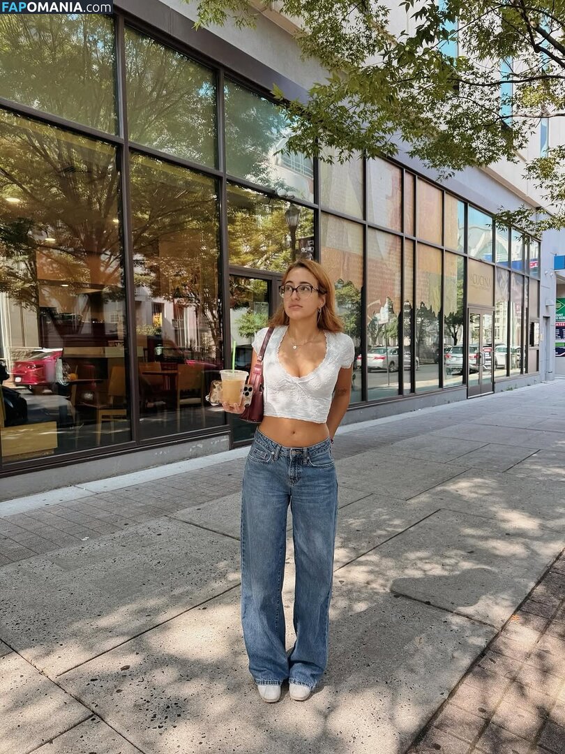 Alilmoody / alilmoodyy / alisongiler_ Nu OnlyFans  Photo fuitée #7