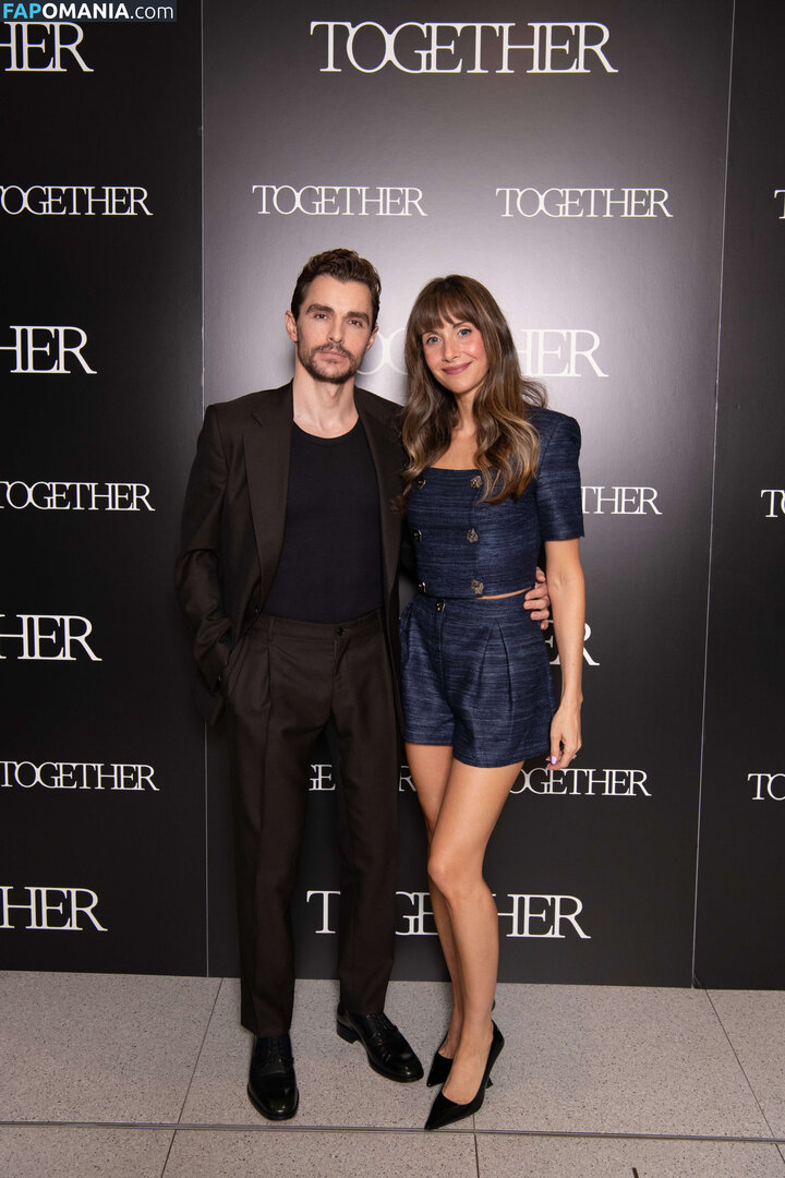 Alison Brie / alisonbrie Nu OnlyFans  Photo fuitée #22