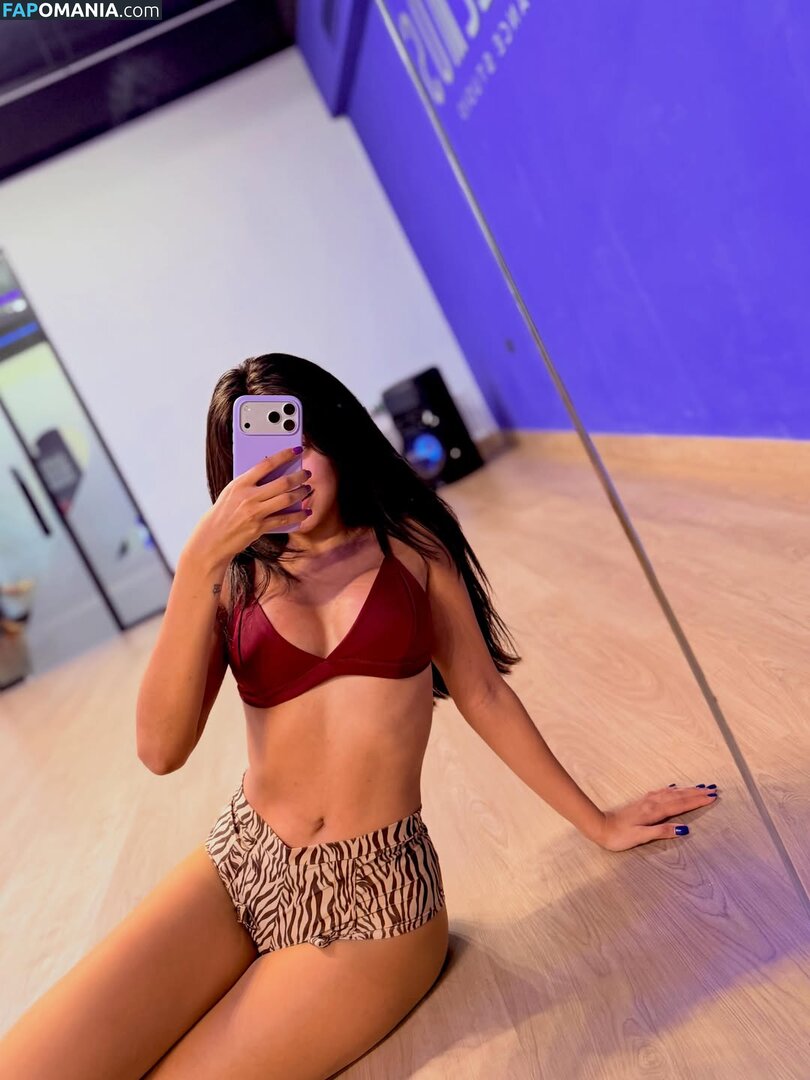Alixfire / alixxfire Nu OnlyFans  Photo fuitée #3