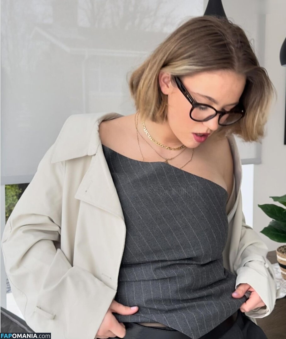 Allie Sherlock / alliesherlock Nu OnlyFans  Photo fuitée #157