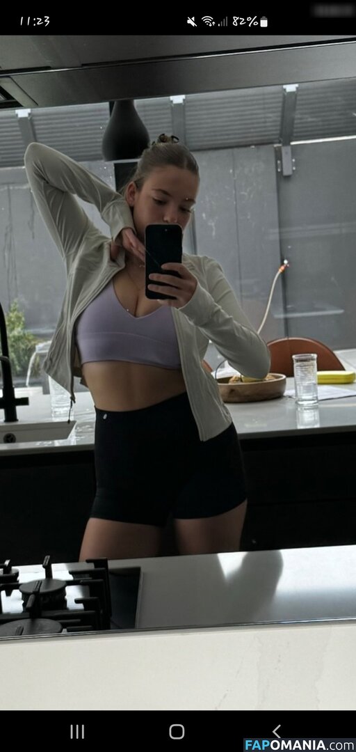 Allie Sherlock / alliesherlock Nu OnlyFans  Photo fuitée #187