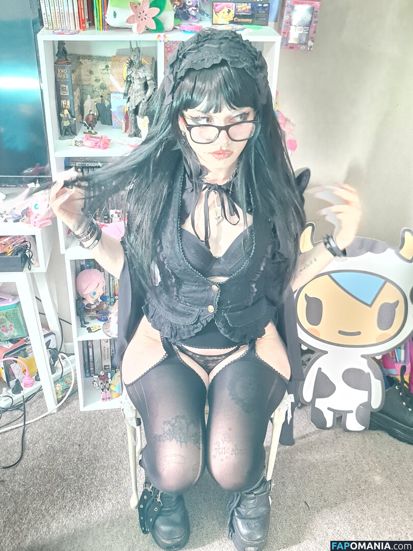 +:｡.ruby ʚ ♡ ɞ ⋆ ✧.｡ / allmyheartbear / myarykerx / usakumyawhore / usakyumawhore Nu OnlyFans  Photo fuitée #6