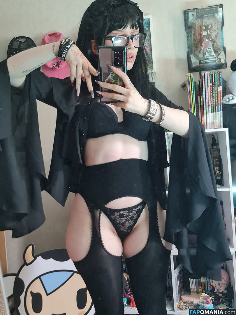 +:｡.ruby ʚ ♡ ɞ ⋆ ✧.｡ / allmyheartbear / myarykerx / usakumyawhore / usakyumawhore Nu OnlyFans  Photo fuitée #20