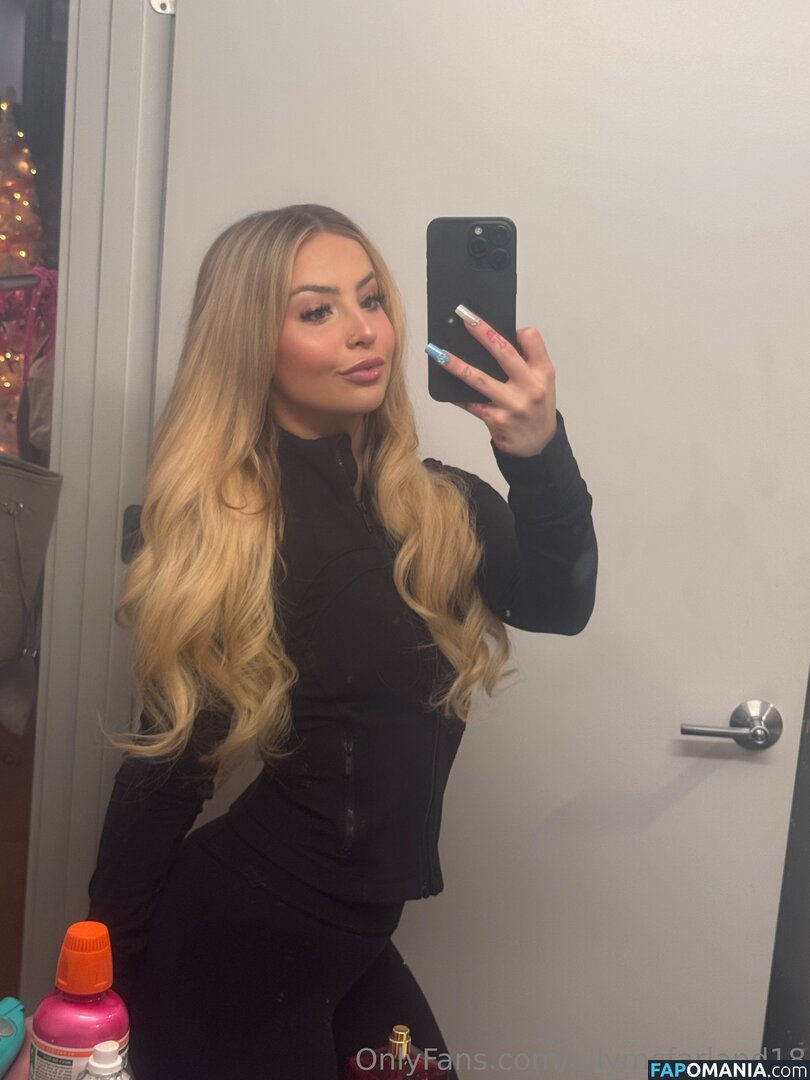 ally.mcfarlane / allymcfarland18 Nu OnlyFans  Photo fuitée #58