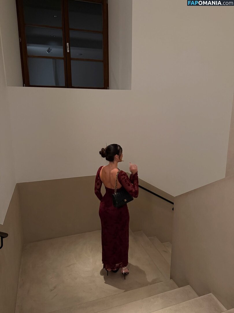 Alohalaia / alohalaia_ / thealohatrainer Nu OnlyFans  Photo fuitée #1