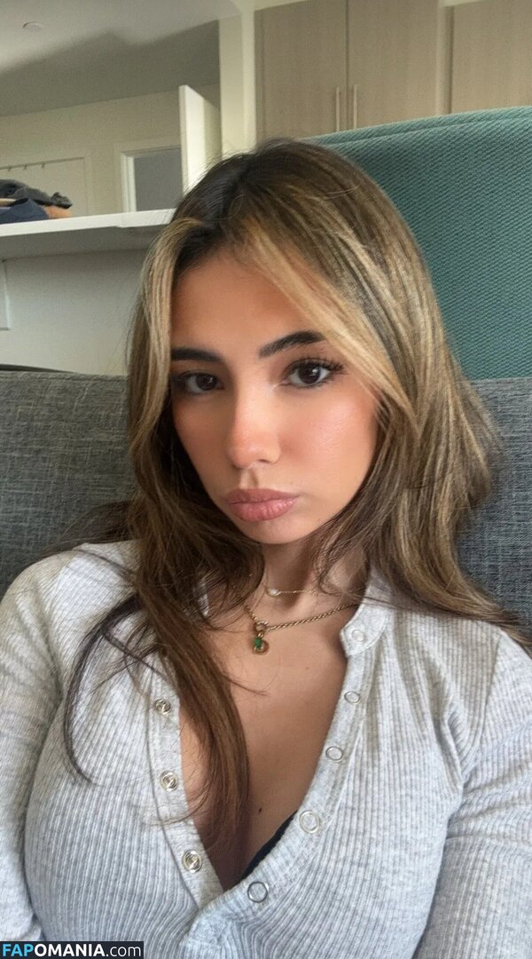 alyssa.sanchez / lousyfaerie Nu OnlyFans  Photo fuitée #4