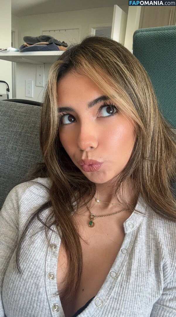 alyssa.sanchez / lousyfaerie Nu OnlyFans  Photo fuitée #5