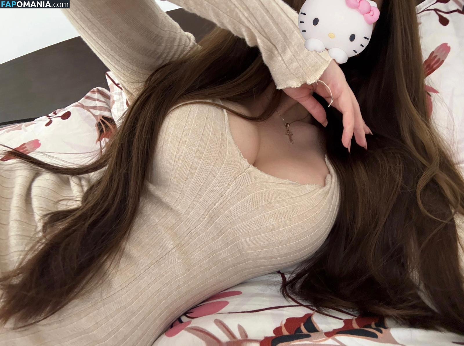 amaliemfr Nu OnlyFans  Photo fuitée #1
