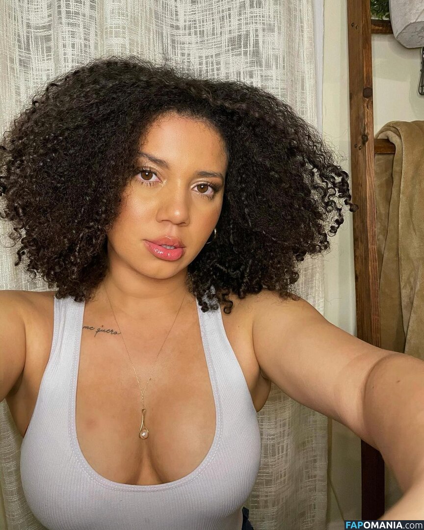 Amanda Carvalinda Nu OnlyFans  Photo fuitée #5