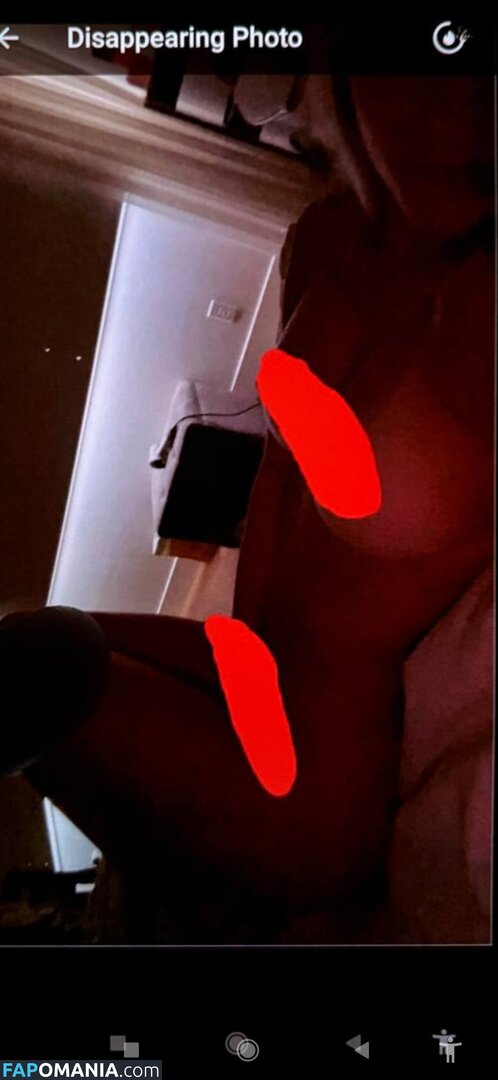 Ameliapelto / privateamelia Nu OnlyFans  Photo fuitée #1