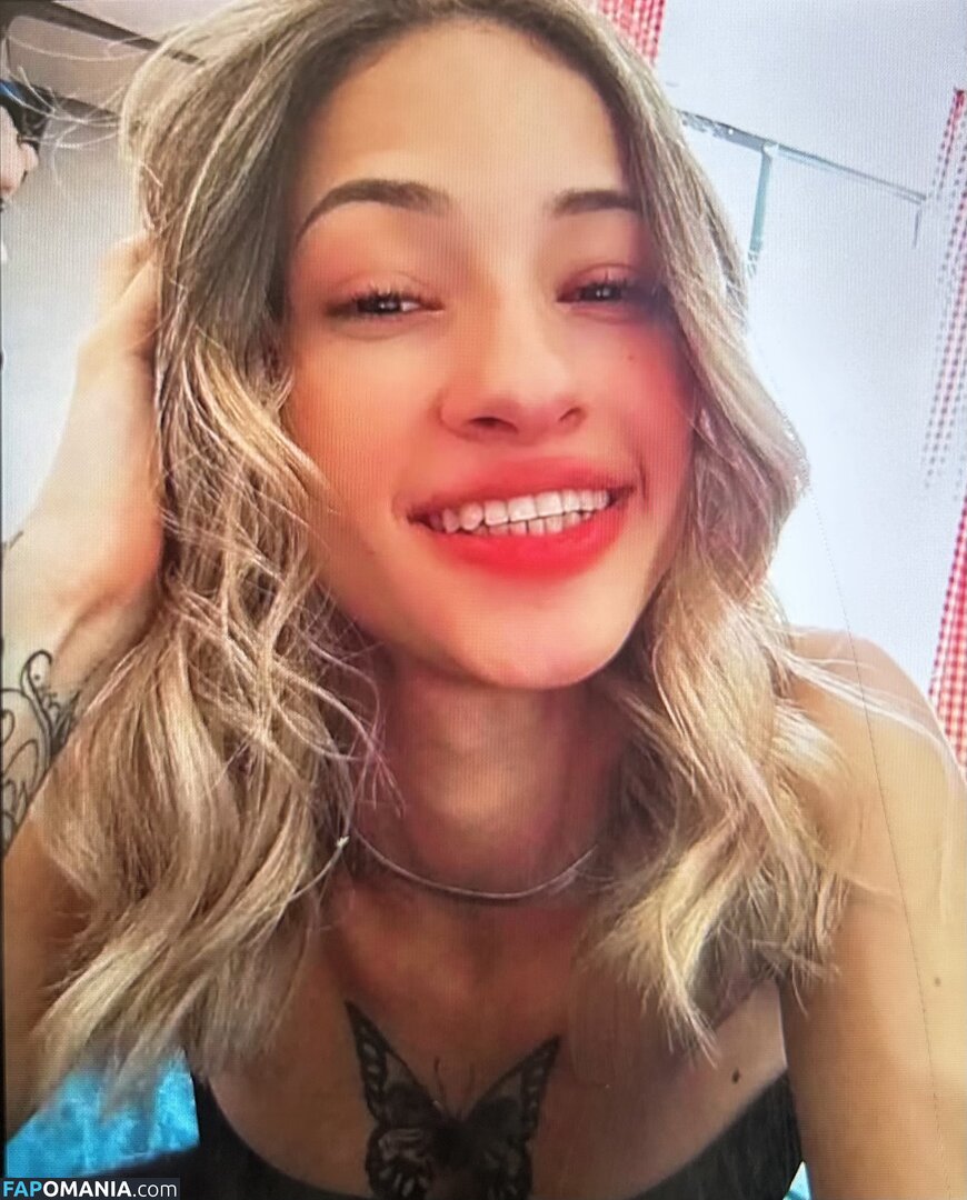 Amiga Marmitinha / marmitinhasdalu Nu OnlyFans  Photo fuitée #529