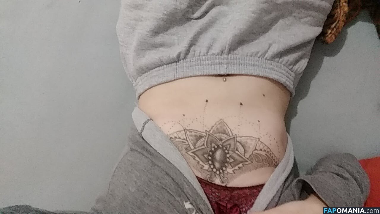 Ana Schineider / aninha MusadoMetal / aninhaaagff / littlebuffblondie Nu OnlyFans  Photo fuitée #1