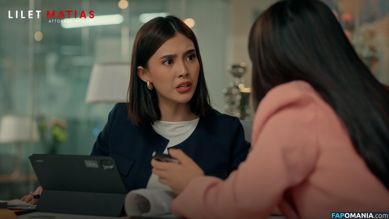 Analyn Barro Nu OnlyFans  Photo fuitée #9