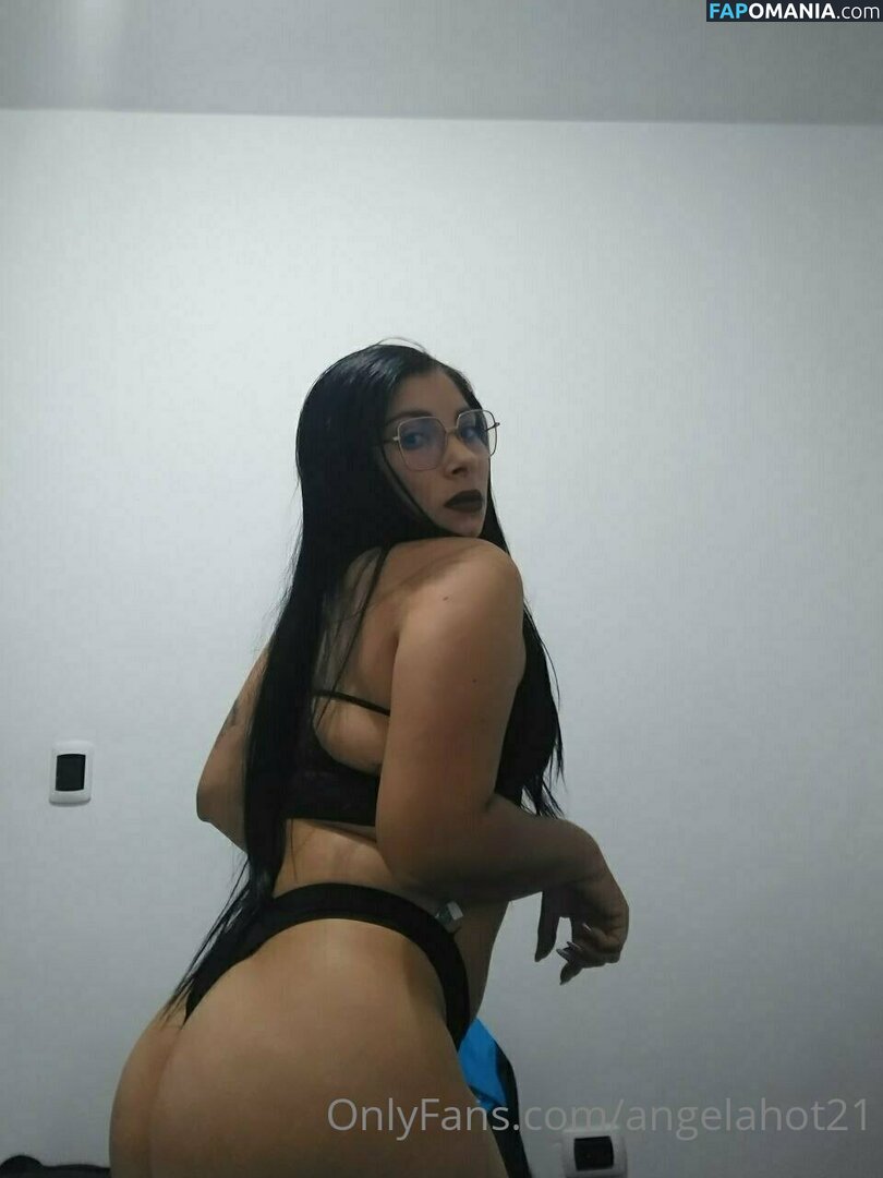 angelahot21 / lilhunee21 Nu OnlyFans  Photo fuitée #14