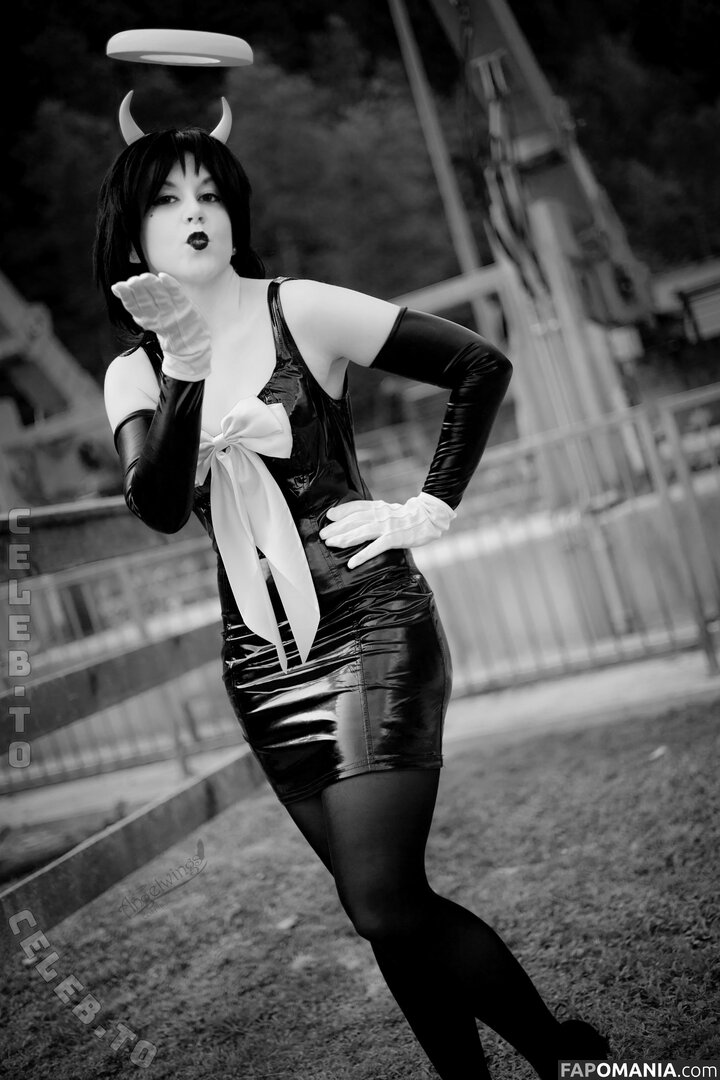 Angelwings_Cos Nu OnlyFans  Photo fuitée #5