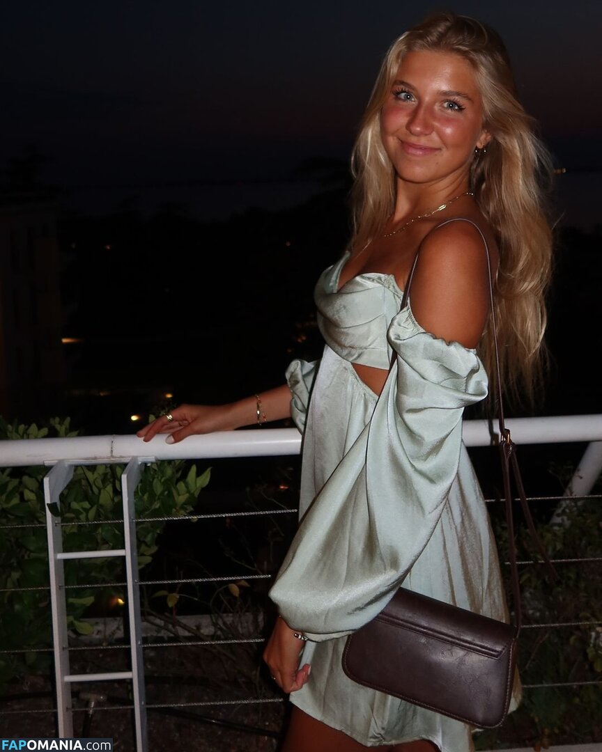 Aniela Leon / anielaleon Nu OnlyFans  Photo fuitée #14