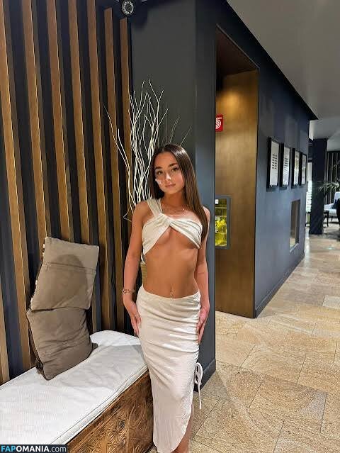 anniemaerosee Nu OnlyFans  Photo fuitée #1