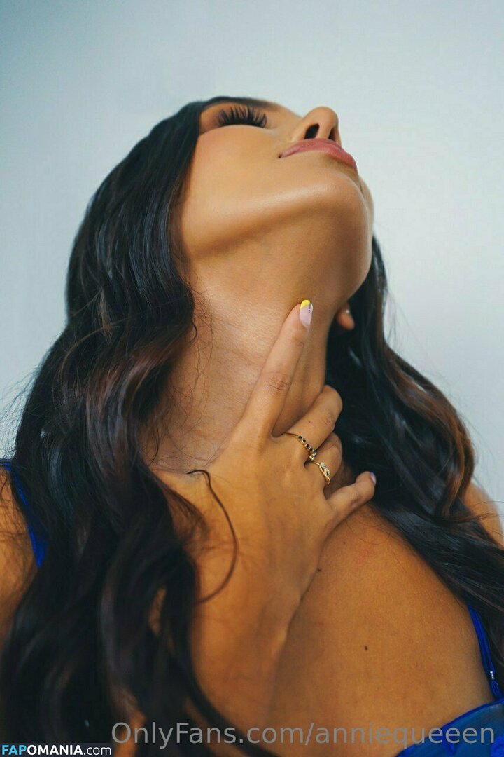 anniequeeen Nu OnlyFans  Photo fuitée #24