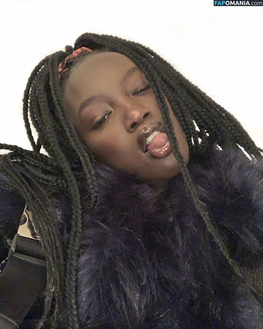 Anok Yai / anokyai Nu OnlyFans  Photo fuitée #20