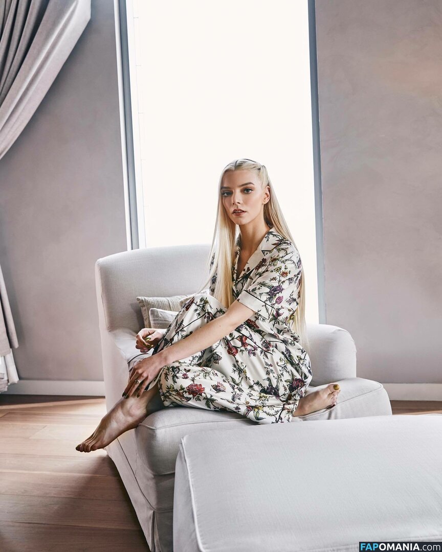 Anya Taylor-Joy / anyataylorjoy / taylorjoyvip Nu OnlyFans  Photo fuitée #283