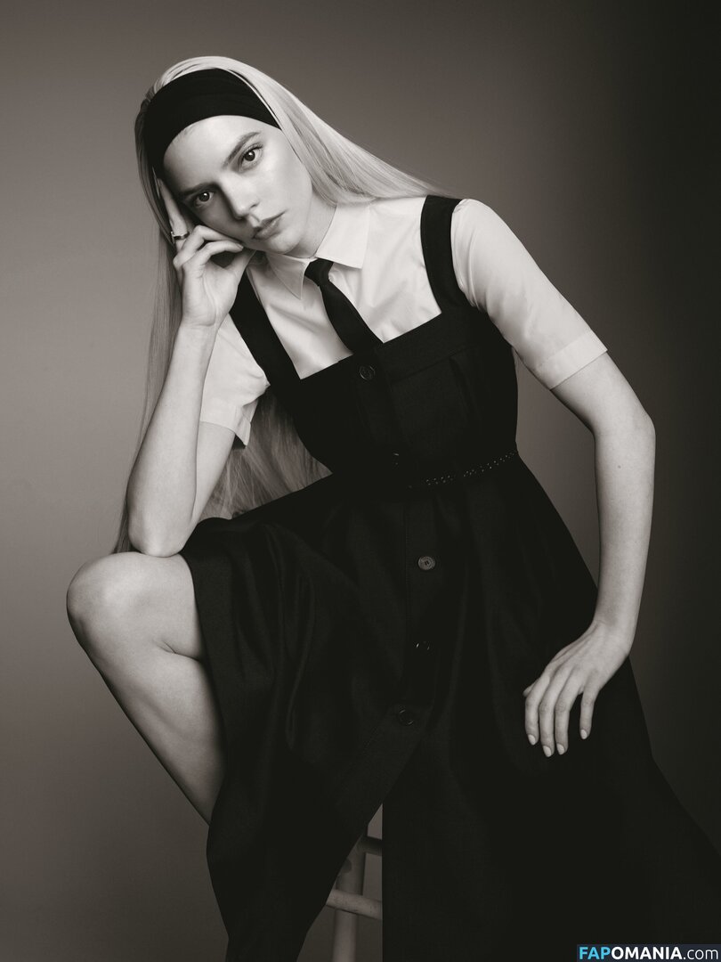 Anya Taylor-Joy / anyataylorjoy / taylorjoyvip Nu OnlyFans  Photo fuitée #2109