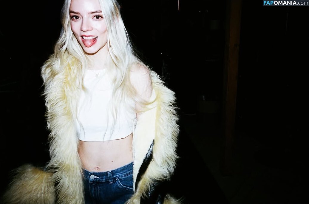 Anya Taylor-Joy / anyataylorjoy / taylorjoyvip Nu OnlyFans  Photo fuitée #2144